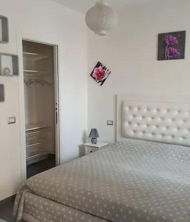 Sun House Sulla Laguna Apartment *