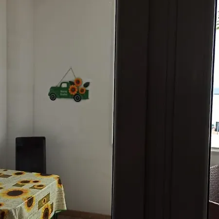 Sun House Sulla Laguna Apartment