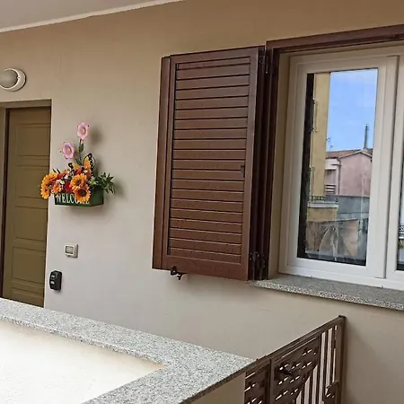 Sun House Sulla Laguna Apartment
